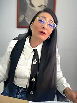 BELLA--26 online show from 27, 11, 2025