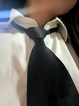 BELLA--26 online show from 30, 9, 2025