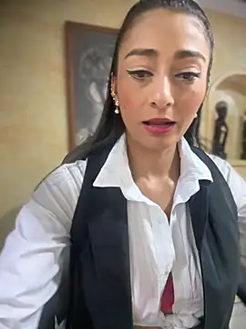 BELLA--26 online show from 24, 10, 2025