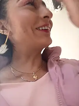 BELLA--26 online show from 20, 3, 2025