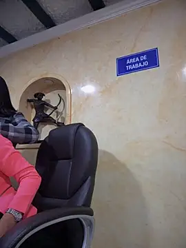 BELLA--26 online show from 9, 9, 2025