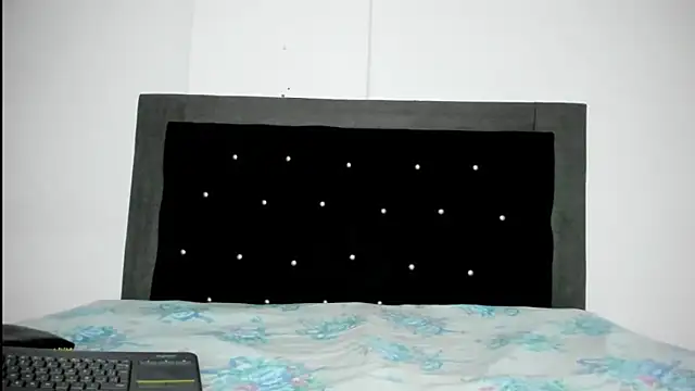 violetadumsper online show from 18, 3, 2025