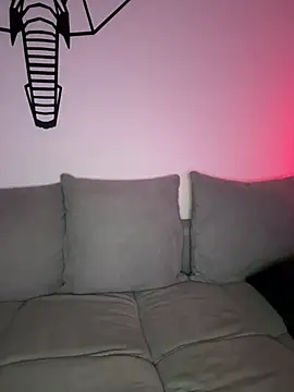 Mia-Fuchs online show from 27, 2, 2025