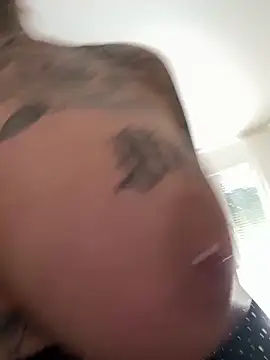 Mia-Fuchs online show from 11, 3, 2025