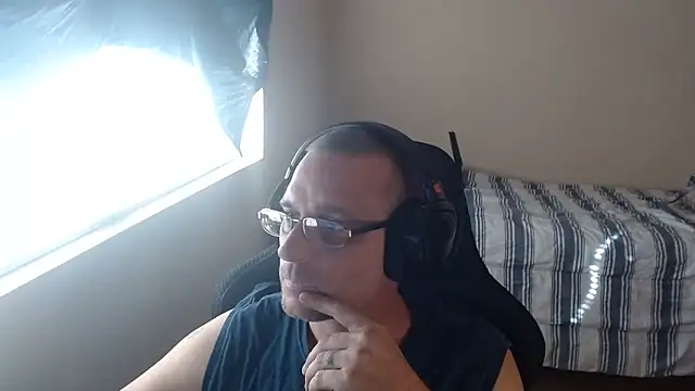 Dubesnackes online show from 4, 11, 2025