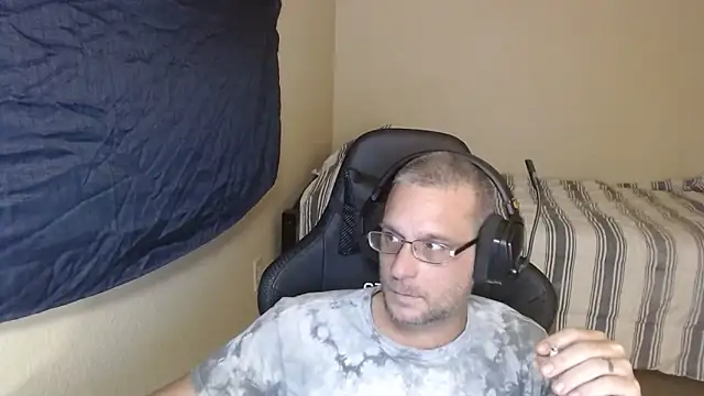 Dubesnackes online show from 13, 11, 2025