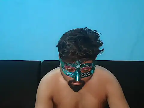 Snapshot of Desi_Heat chatting on 20, 4, 2026 Desi Heat online show from 20, 4, 2026