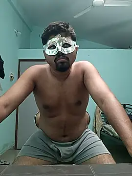 Snapshot of Desi_Heat chatting on 5, 3, 2025 Desi Heat online show from 5, 3, 2025