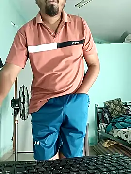 Snapshot of Desi_Heat chatting on 29, 1, 2025 Desi Heat online show from 29, 1, 2025