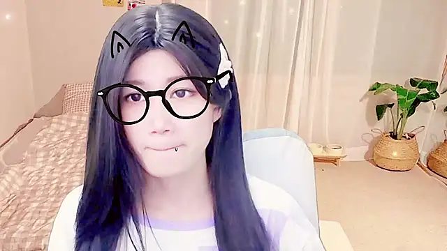 lonelinesseleven online show from 15, 2, 2025