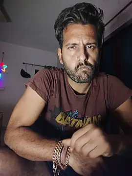 MAGNETICDADDY8 online show from 10, 11, 2025