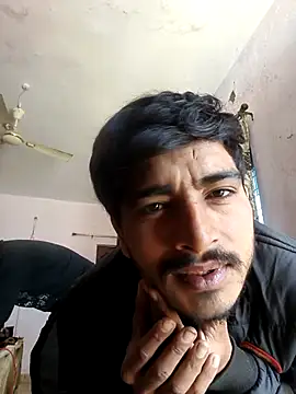 MAGNETICDADDY8 online show from 28, 11, 2025