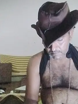 MAGNETICDADDY8 online show from 12, 10, 2025