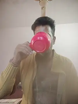 MAGNETICDADDY8 online show from 6, 10, 2025