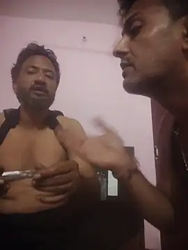 MAGNETICDADDY8 online show from 7, 10, 2025