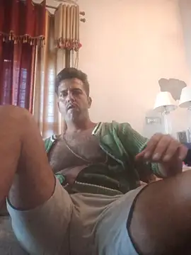 MAGNETICDADDY8 online show from 12, 10, 2025