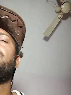 MAGNETICDADDY8 online show from 7, 11, 2025