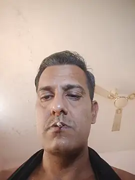 MAGNETICDADDY8 online show from 17, 10, 2025