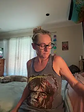 RoxytheBluepill online show from 17, 1, 2025