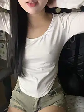 michikami18 online show from 11, 1, 2025