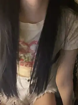 michikami18 online show from 10, 1, 2025