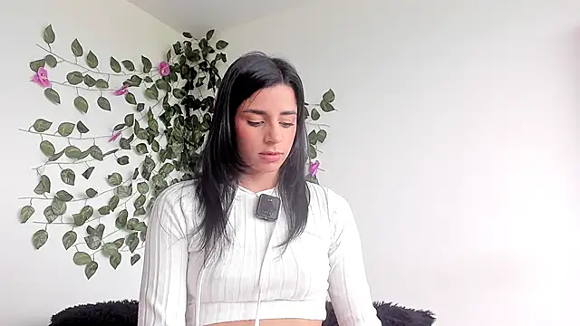 Laurensmith9 online show from 10, 6, 2026