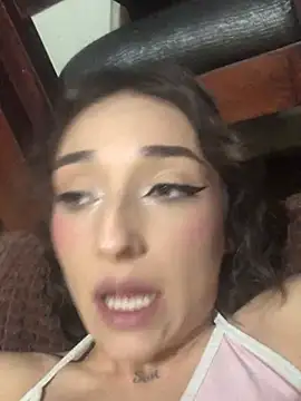 Snapshot of NickiYoung chatting on 26, 1, 2025 NickiYoung online show from 26, 1, 2025