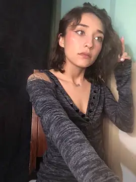 Snapshot of NickiYoung chatting on 19, 1, 2025 NickiYoung online show from 19, 1, 2025