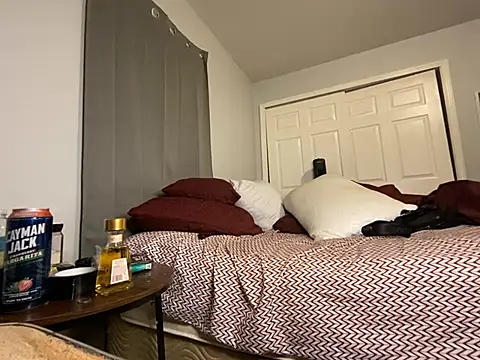 Yoshibaby2670 online show from 5, 3, 2025