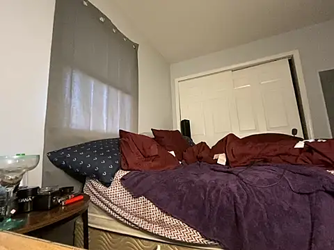 Yoshibaby2670 online show from 2, 3, 2025