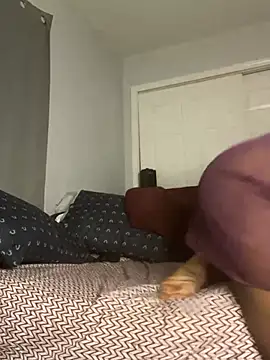 Yoshibaby2670 online show from 28, 2, 2025