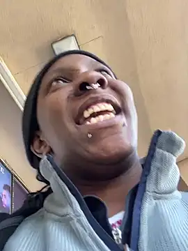 Yoshibaby2670 online show from 25, 2, 2025