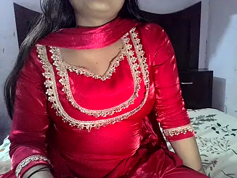 Snapshot of SIYA_MAVI chatting on 8, 7, 2026 SIYA MAVI online show from 8, 7, 2026