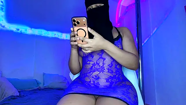 Amira bayby online show from 7, 3, 2026