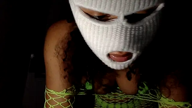 Amira bayby online show from 12, 1, 2025