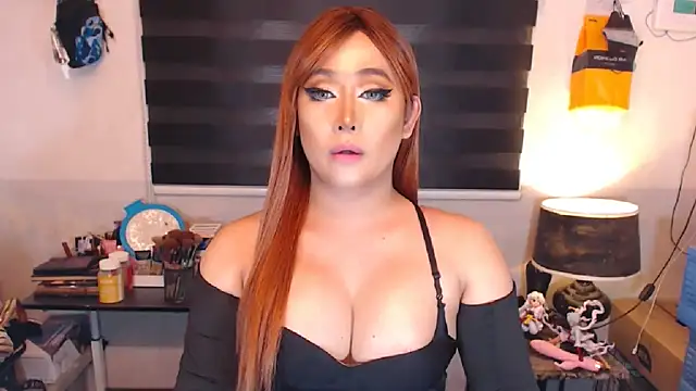 Snapshot of MistressJewel chatting on 6, 1, 2025 MistressJewel online show from 6, 1, 2025