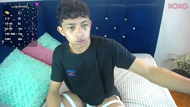 twinkmilk  online show from 20, 3, 2025