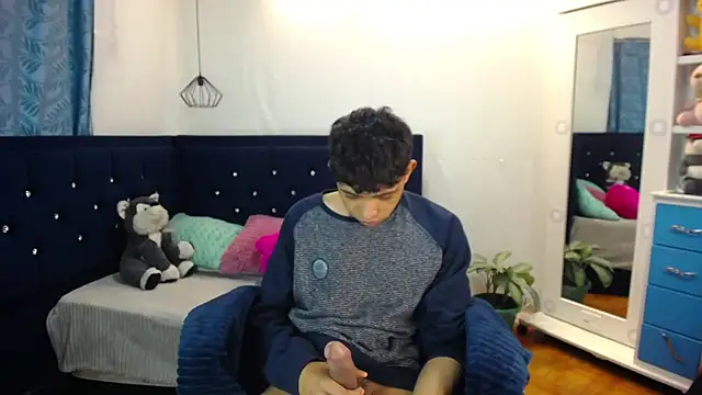 twinkmilk  online show from 19, 3, 2025