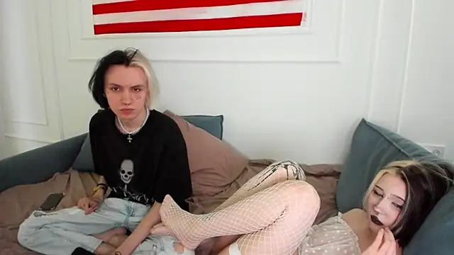 VeryRare TwinS online show from 1, 7, 2026