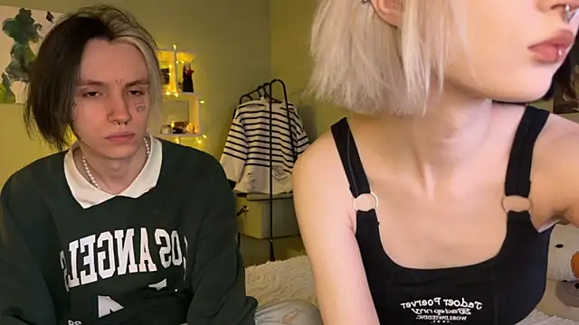 VeryRare TwinS online show from 3, 10, 2025