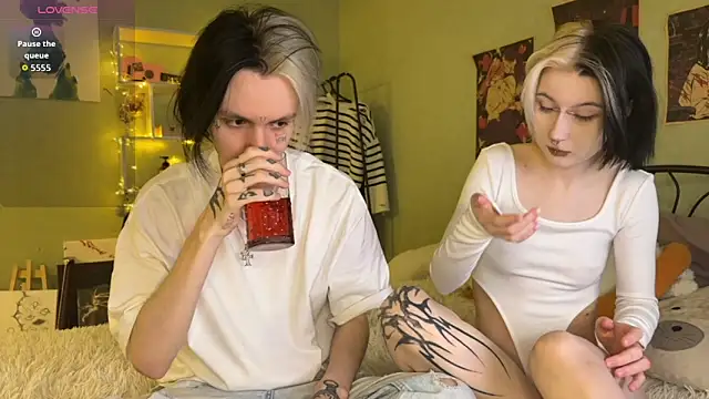 VeryRare TwinS online show from 2, 10, 2025