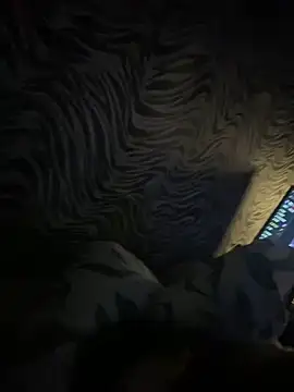 Emilie Kitty online show from 17, 1, 2025