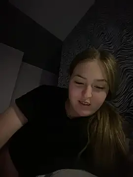 Emilie Kitty online show from 7, 1, 2025