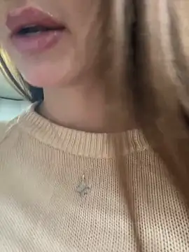 Maddy Jones online show from 30, 9, 2025