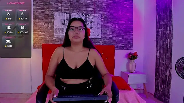 Snapshot of Emily_sc chatting on 22, 3, 2025 Emily sc online show from 22, 3, 2025