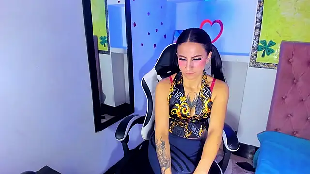 Anniee x online show from 7, 5, 2026