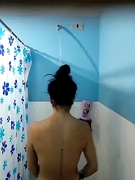 Anniee x online show from 6, 10, 2025