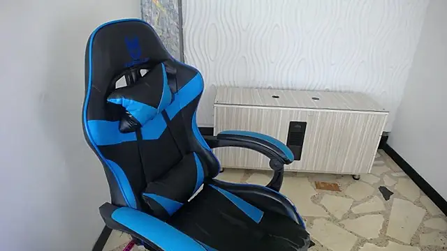 Anniee x online show from 25, 9, 2025