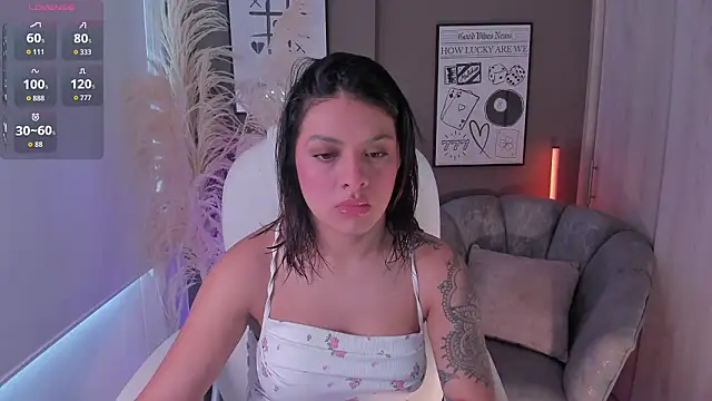 NiiaEvanss online show from 28, 2, 2026