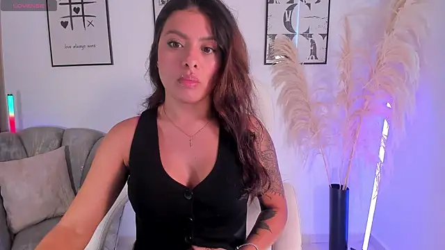 NiiaEvanss online show from 2, 10, 2025